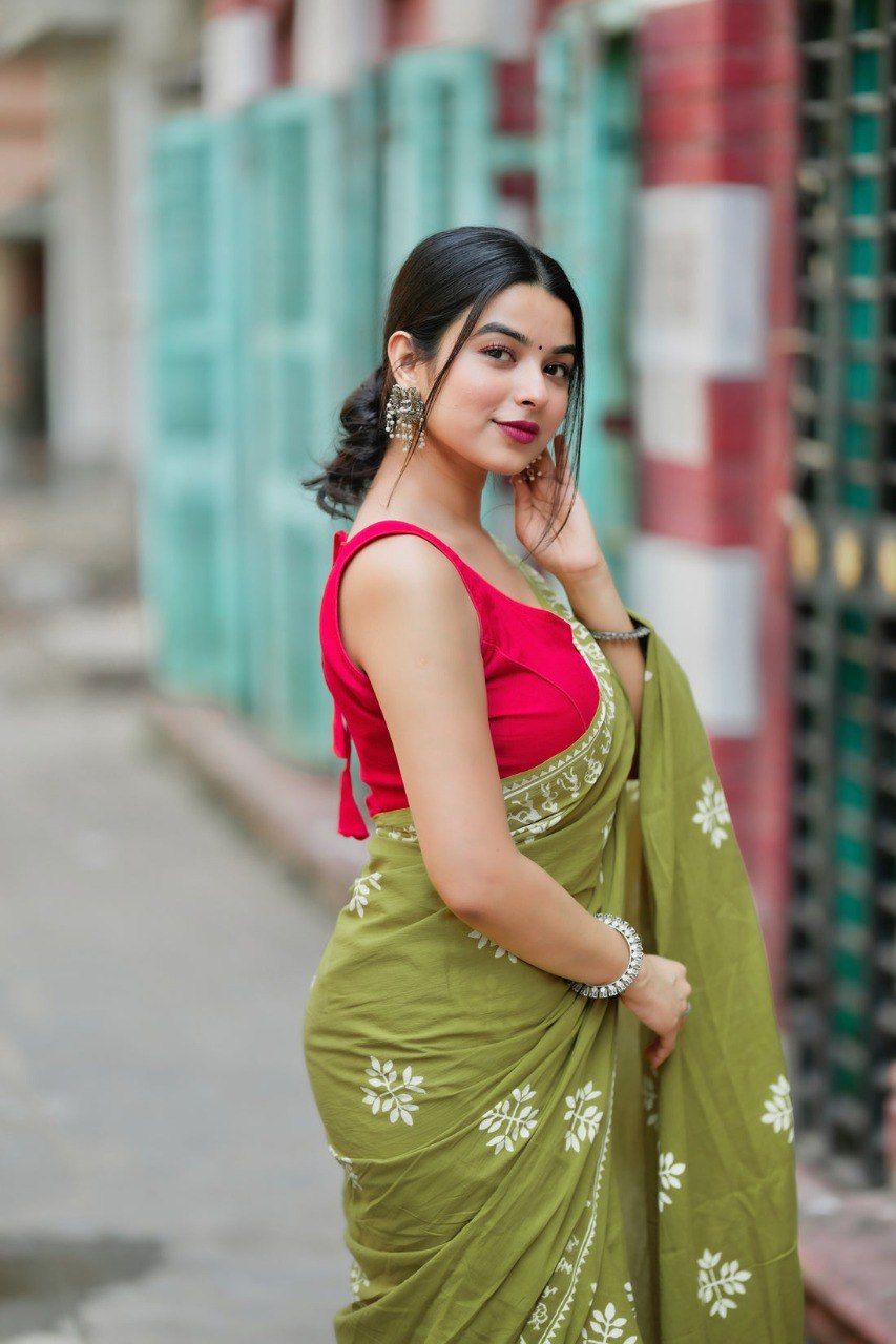 Elegant Ready-to-Wear Mul Cotton Printed Saree with Pocket & Silk Blouse Piece