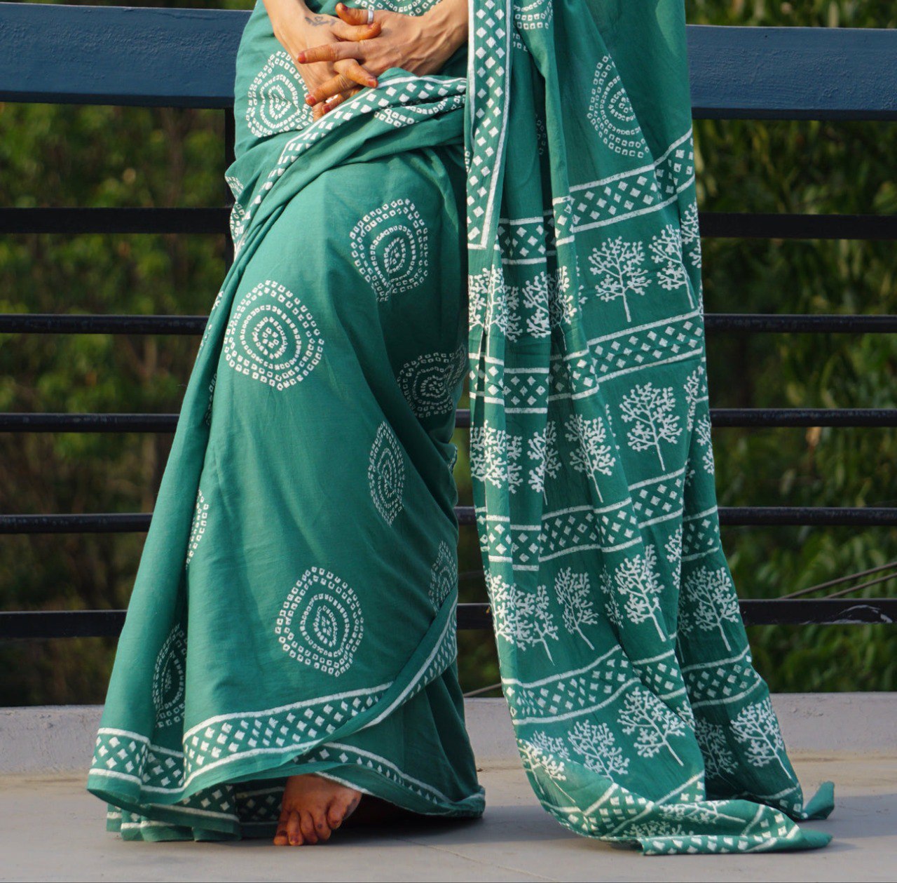 Ready-to-Wear Printed Mul Cotton Saree with Pocket & Unstitched Silk Blouse