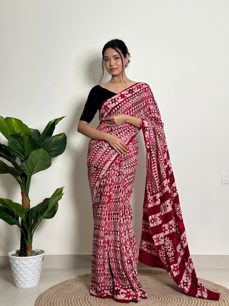Stylish Printed Mul Cotton Ready-to-Wear Saree with Pocket & Silk Blouse Piece