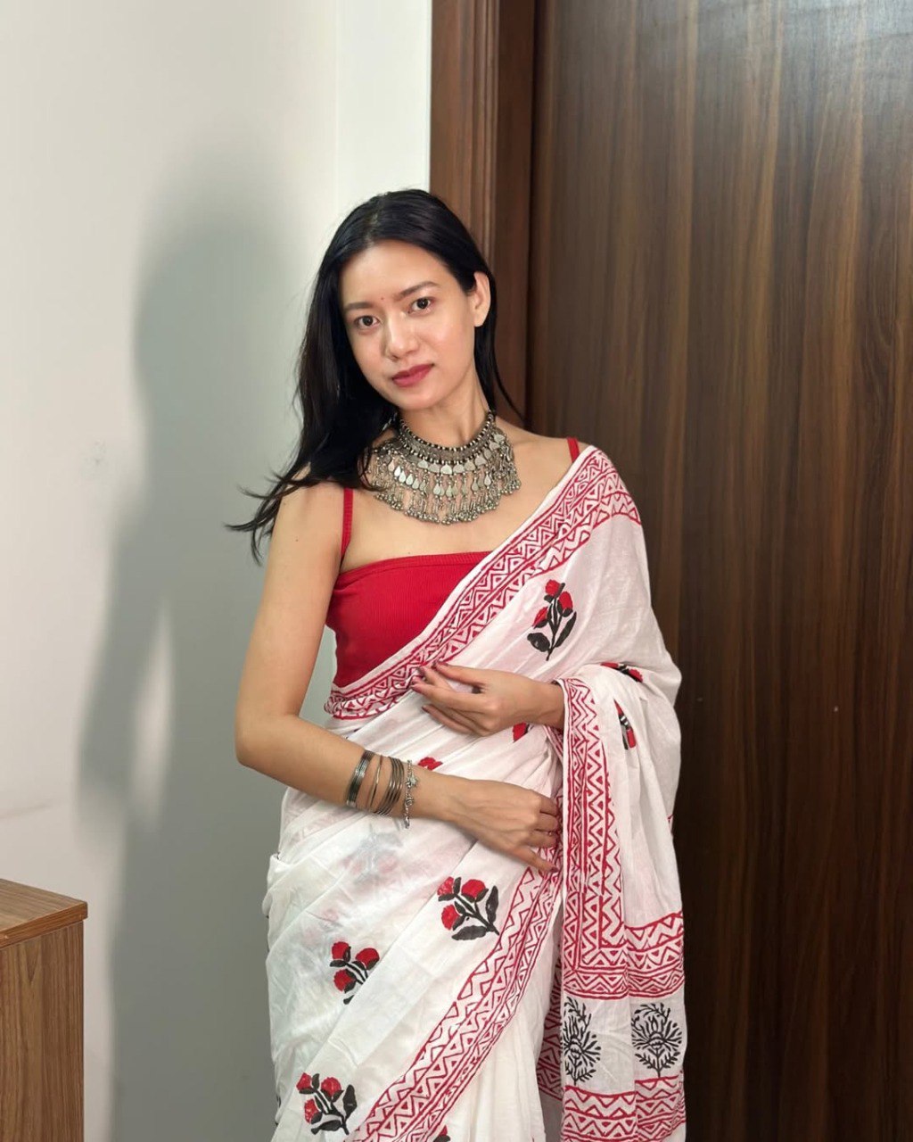 Comfortable Mul Cotton Ready-to-Wear Saree with Pocket & Printed Design with Silk Blouse