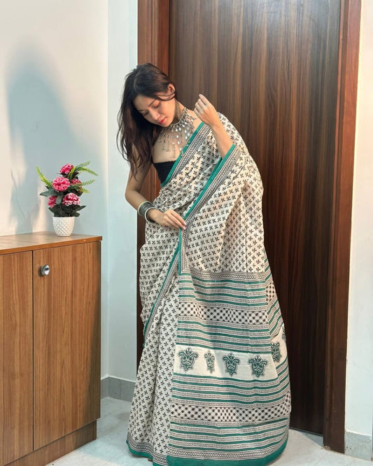Ready-to-Wear Printed Mul Cotton Saree with Pocket & Unstitched Silk Blouse