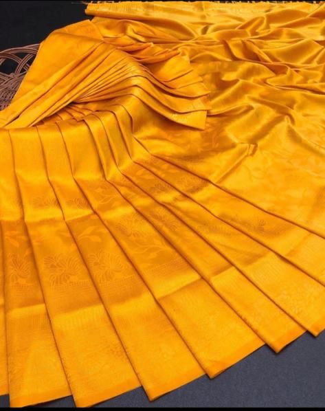 Traditional Kanjivaram Woven Silk Saree With Blouse Piece YELLOW