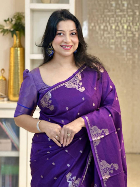 Running blouse with exclusive jacquard border & heavy brocade blouse piece