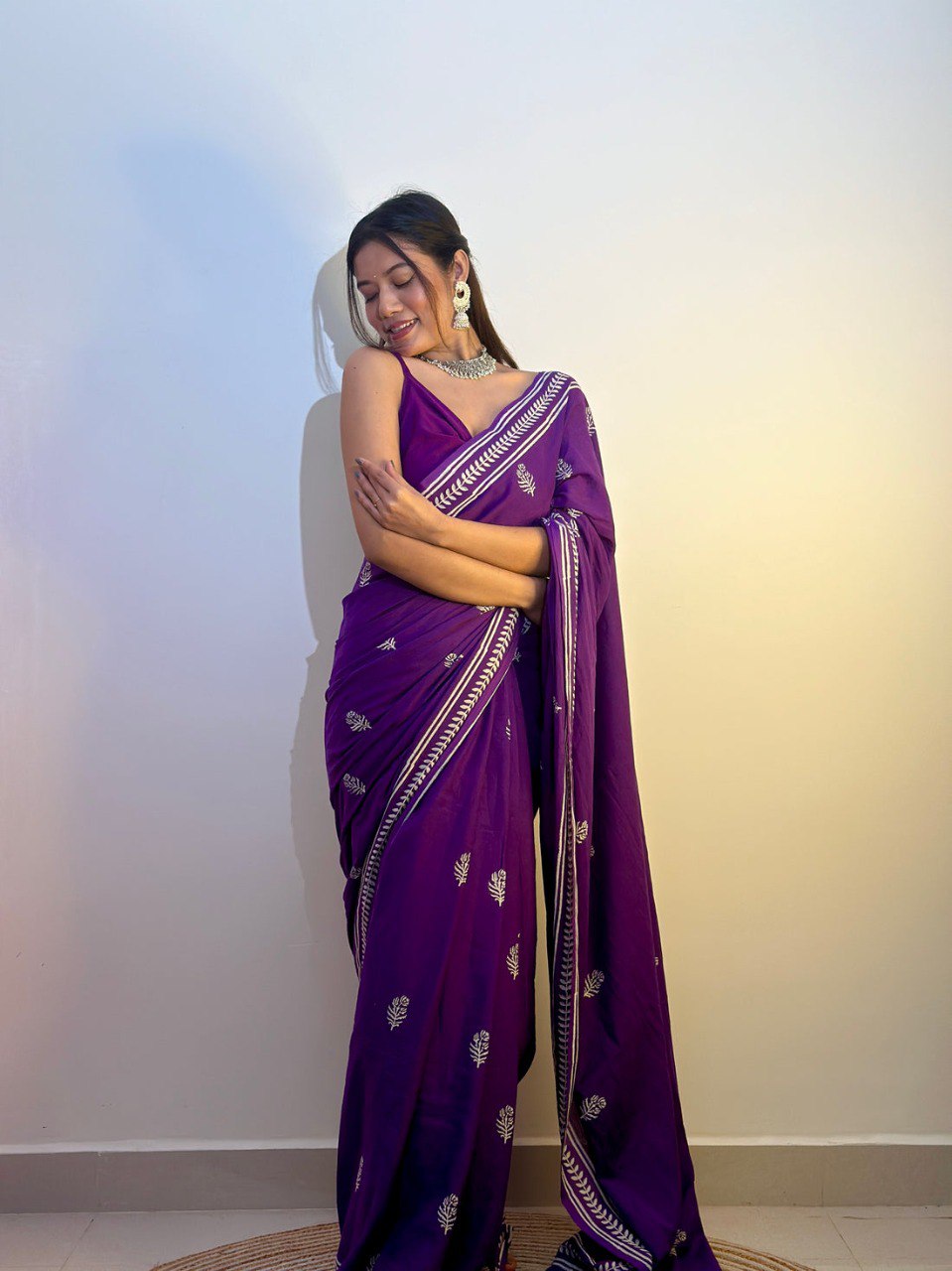 Stylish Olive Green Ready-to-Wear Mul Cotton Printed Saree with Pocket & Silk Blouse Piece