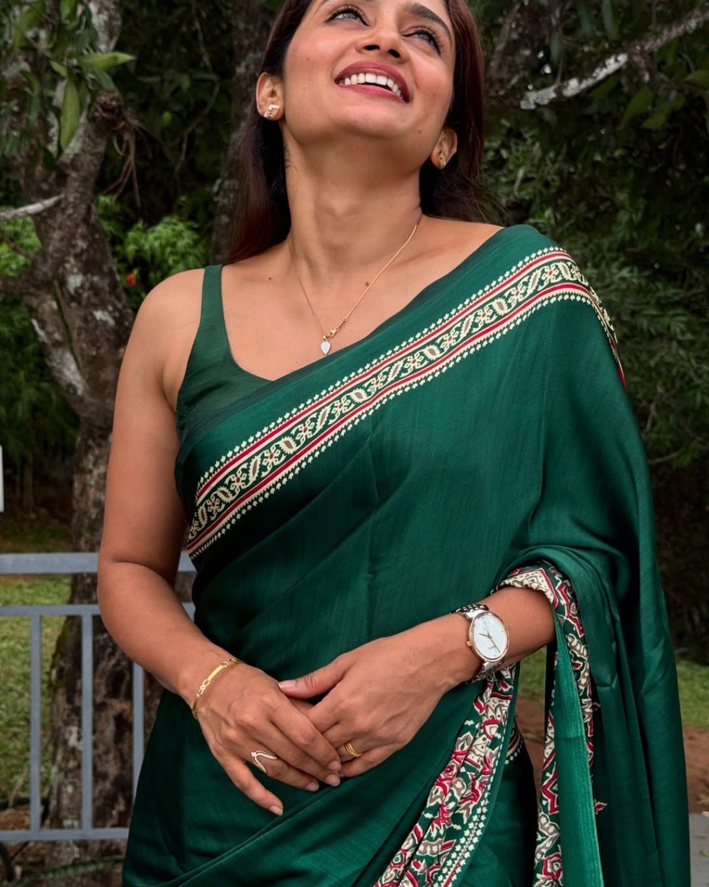 GREEN Crepe Silk Ready-to-Wear Saree with Unstitched Silk Blouse (Copy)