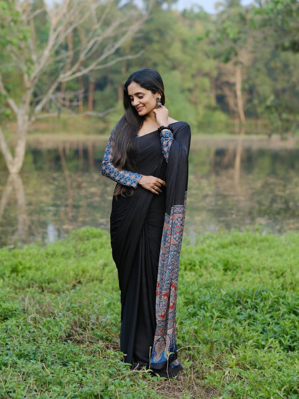 Printed Crepe Silk Ready-to-Wear Saree with Unstitched Silk Blouse