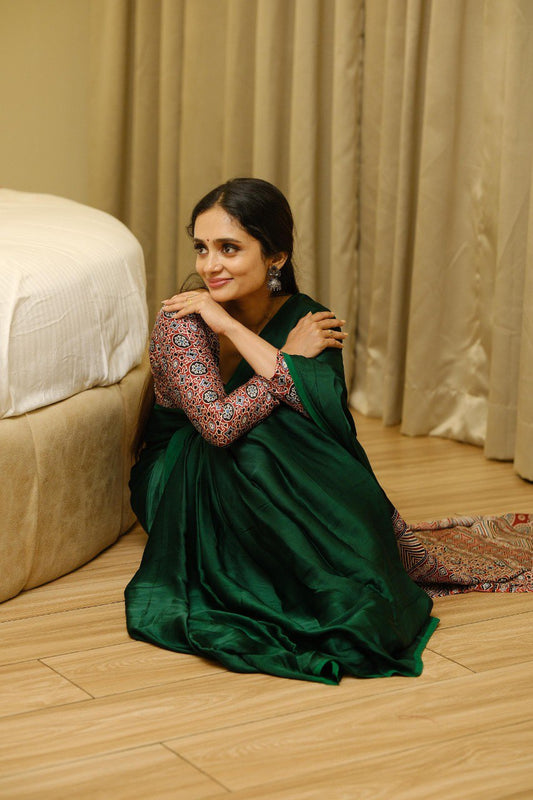 Stylish Printed Crepe Silk Ready-to-Wear Saree with Unstitched Silk Blouse