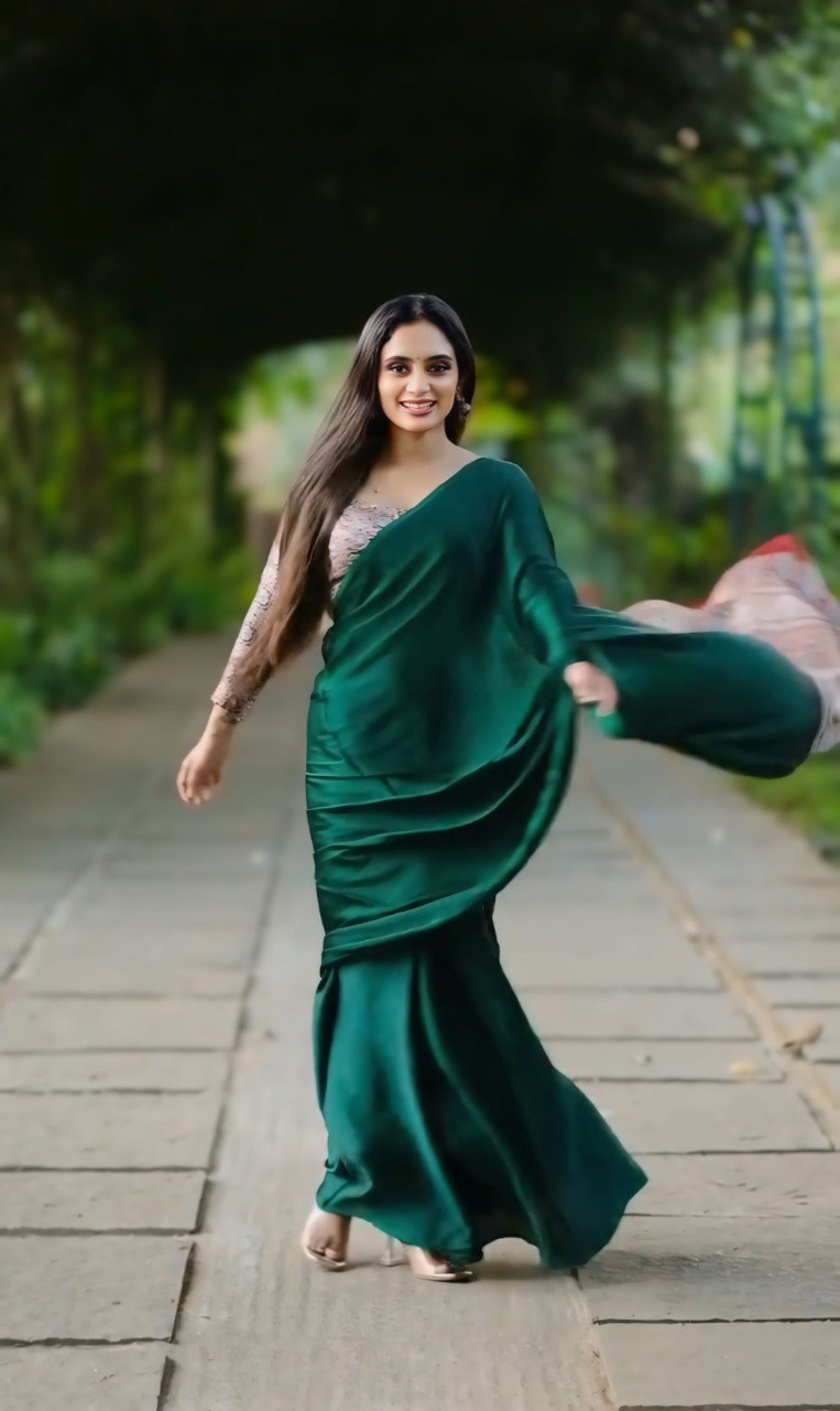 Stylish Printed Crepe Silk Ready-to-Wear Saree with Unstitched Silk Blouse