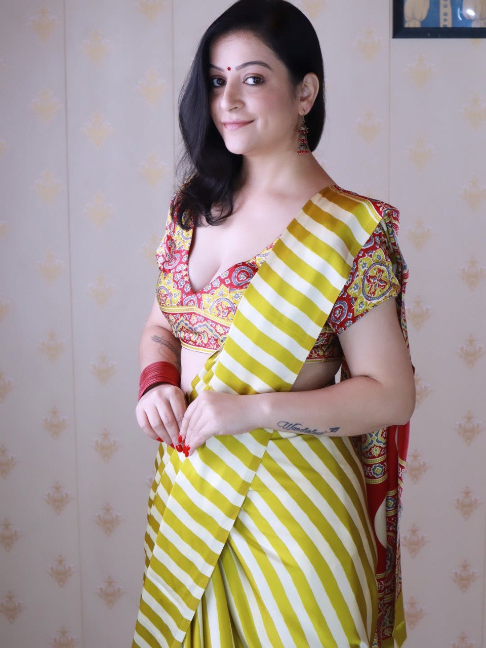 Stylish Printed Crepe Silk Ready-to-Wear Saree with Unstitched Silk Blouse
