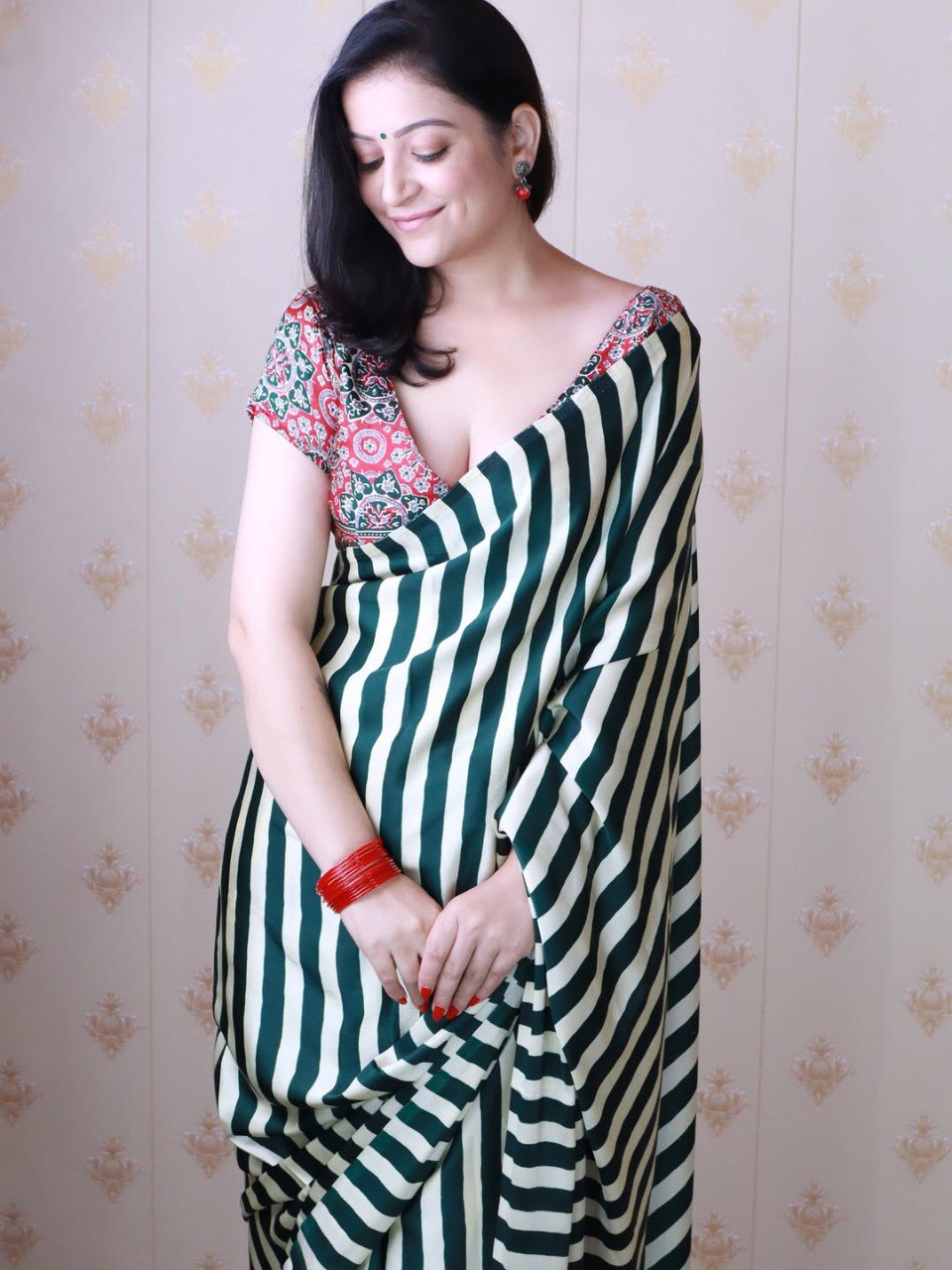 Stylish Printed Crepe Silk Ready-to-Wear Saree with Unstitched Silk Blouse