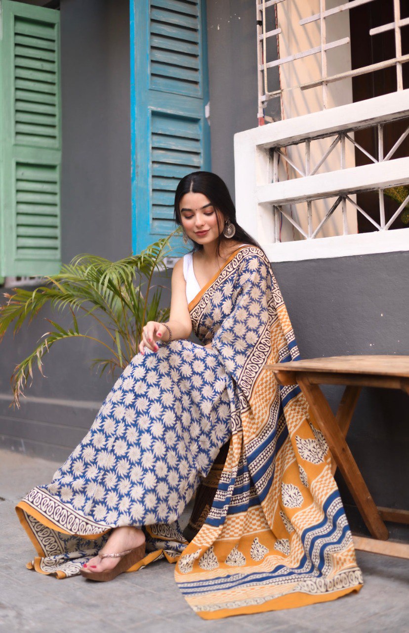 Ready-to-Wear Printed Mul Cotton Saree with Pocket & Unstitched Silk Blouse