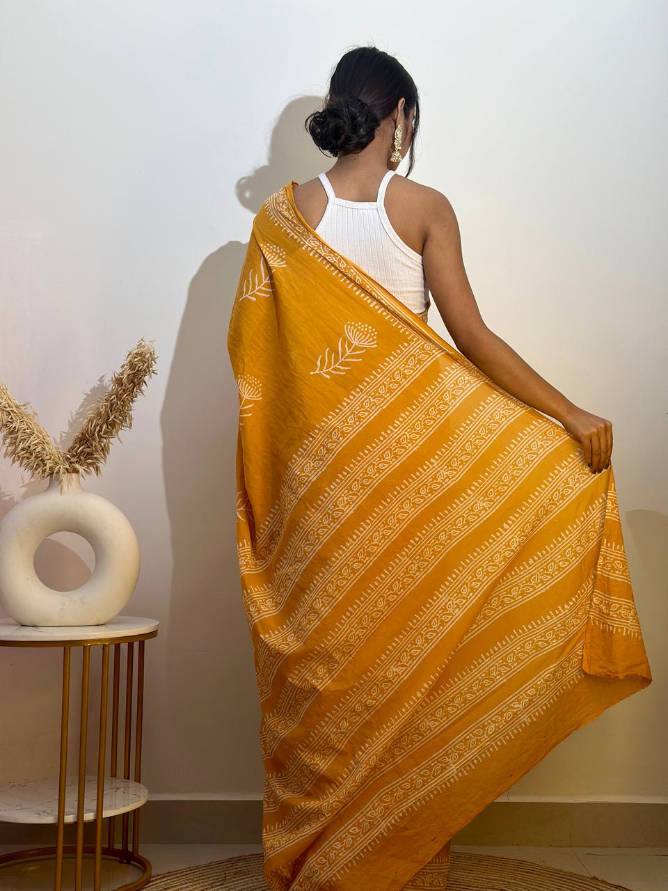 Ready-to-Wear Printed Mul Cotton Saree with Pocket & Unstitched Silk Blouse