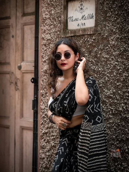 Trendy Printed Mul Cotton Ready-to-Wear Saree with Pocket & Silk Blouse Piece
