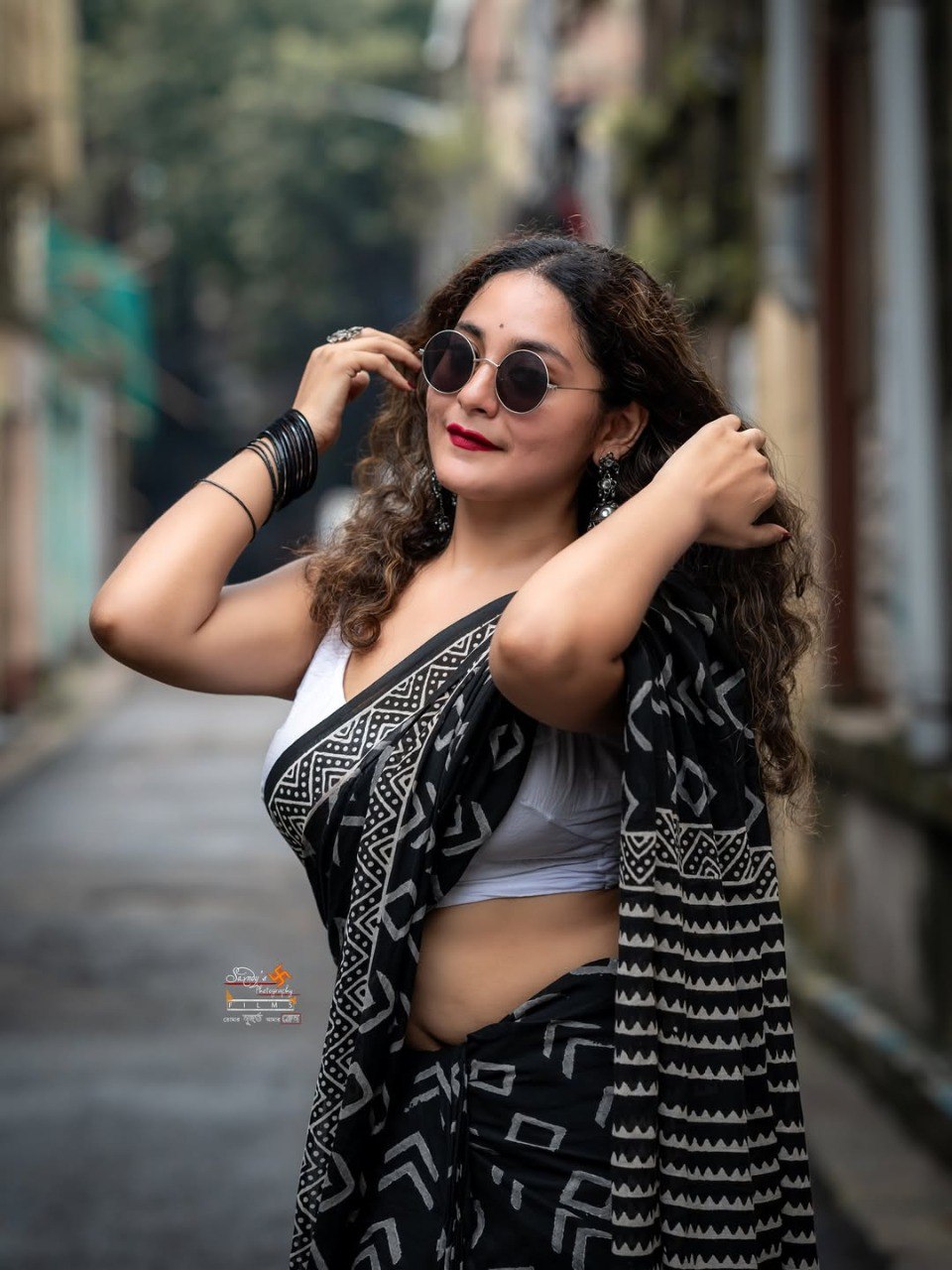 Trendy Printed Mul Cotton Ready-to-Wear Saree with Pocket & Silk Blouse Piece