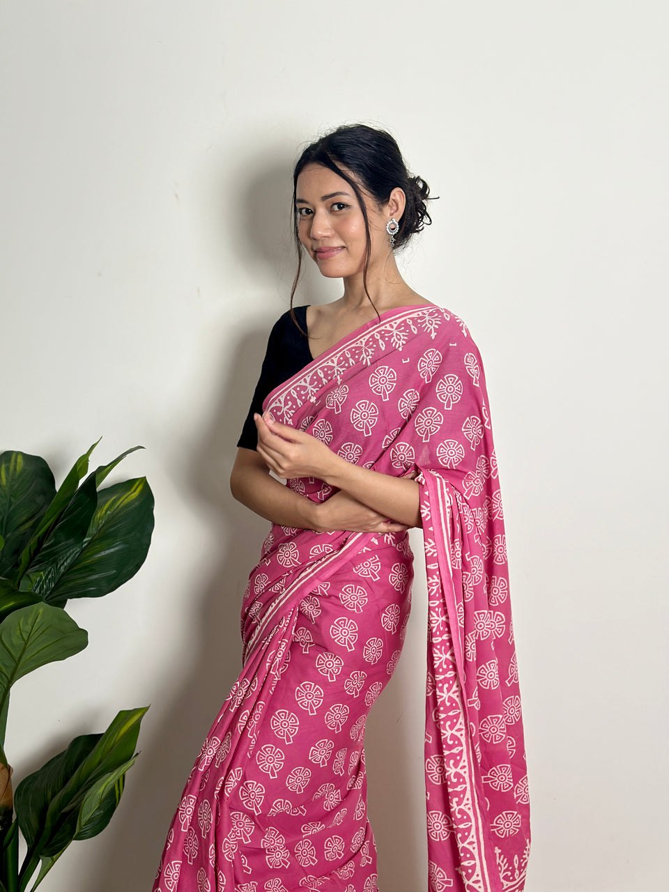 Daily Wear Mul Cotton Ready-to-Wear Saree with Pocket & Silk Blouse Piece