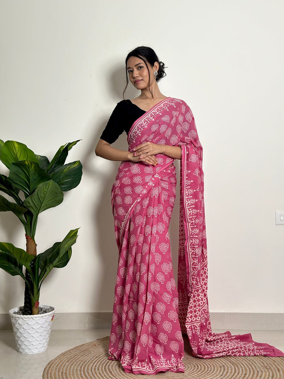 Daily Wear Mul Cotton Ready-to-Wear Saree with Pocket & Silk Blouse Piece