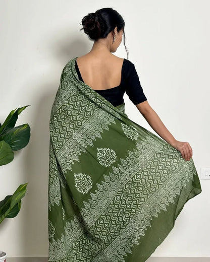Elegant Mul Cotton Printed Ready-to-Wear Saree with Pocket & Silk Blouse