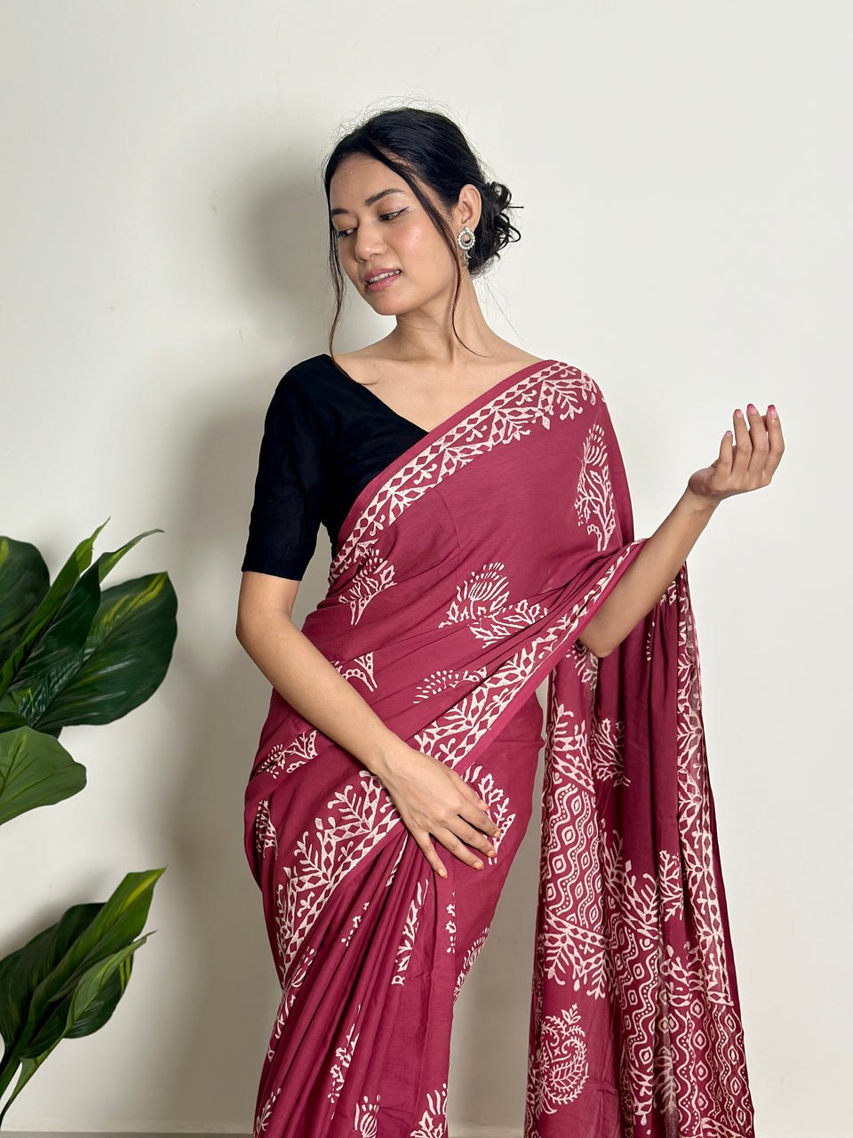 Ready-to-Wear Printed Mul Cotton Saree with Pocket & Unstitched Silk Blouse