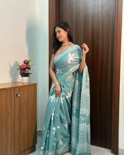 sea green Printed Mul Cotton Ready-to-Wear Saree with Pocket & Unstitched Silk Blouse