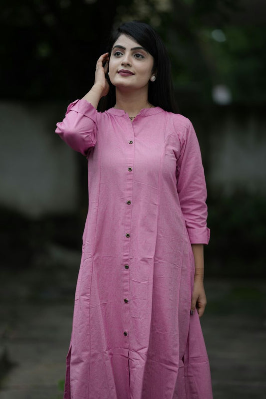 Women Solid Cotton Blend Straight Kurta