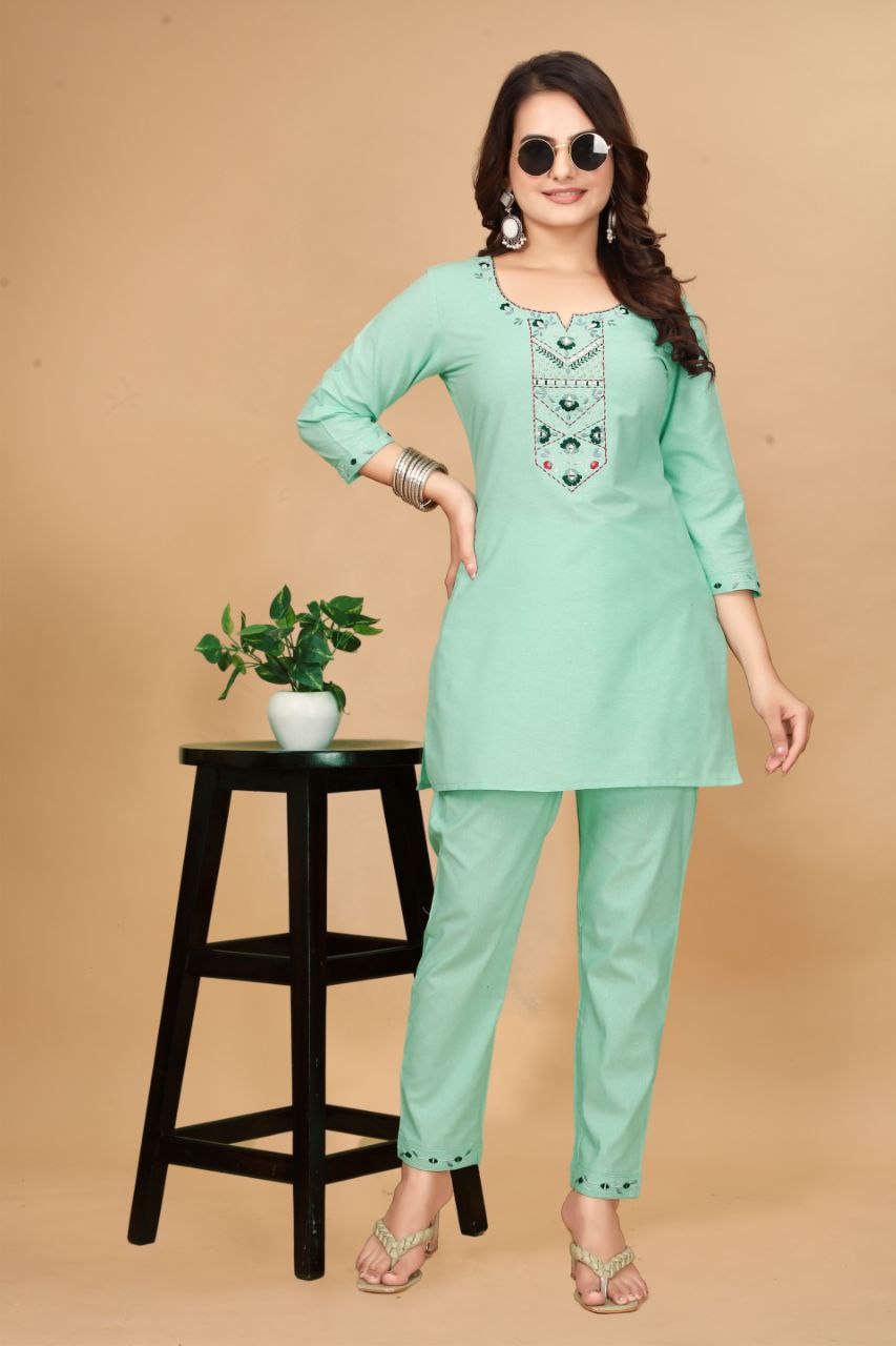TRENDING HANDWORK COORDSET