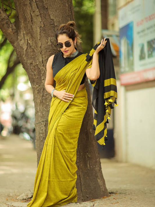GOPIKANYA KHADI COTTON CONTRAST SAREE - Mustard YELLOW