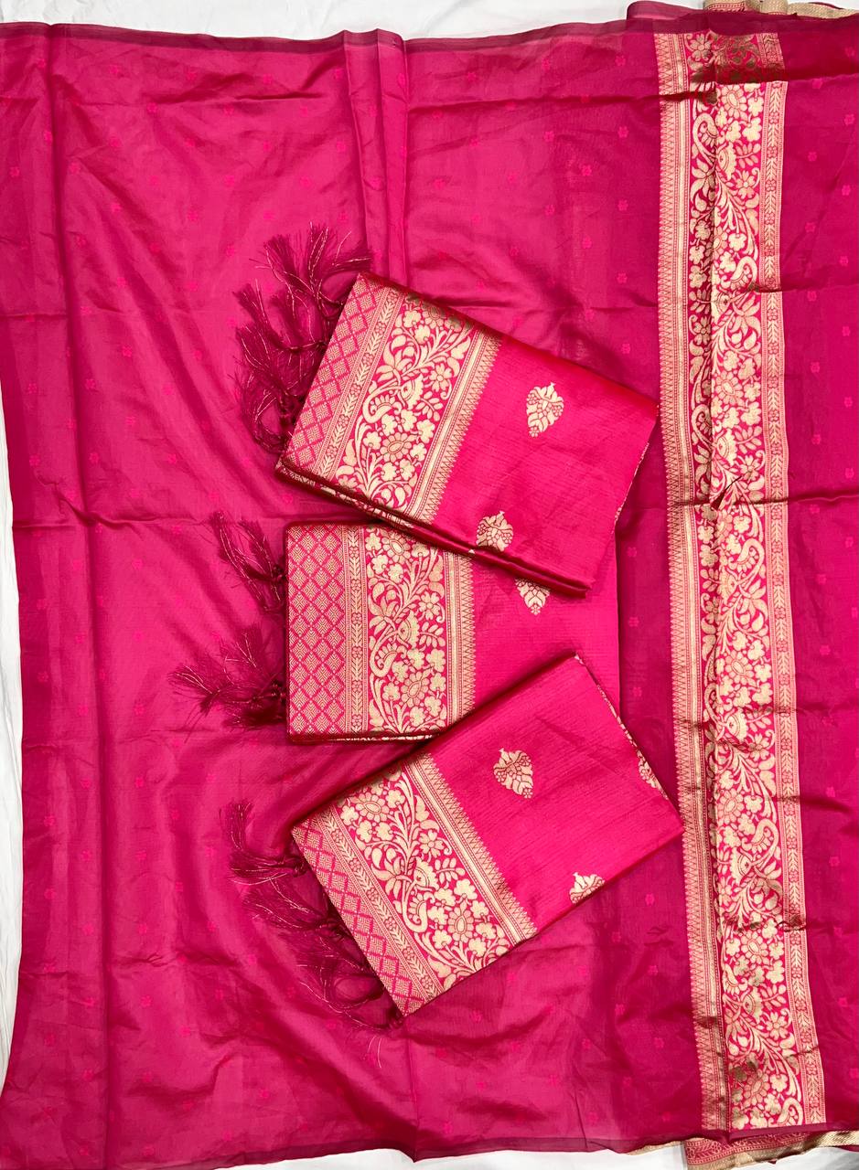 Pink Color Elegant Banarasi Silk Saree