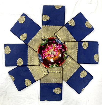 Royal Kanjivaram Golden Zari Woven Silk Saree With Blouse Piece