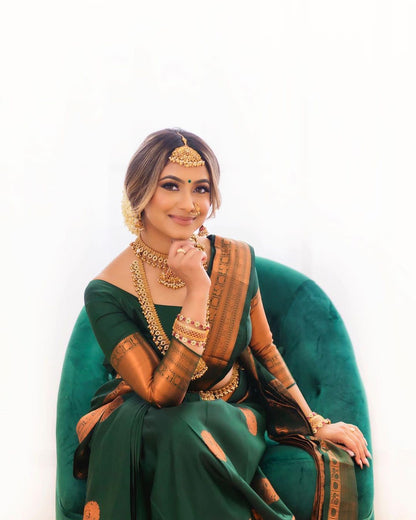 Green Colour Kanjivaram Woven Silk Saree With Blouse Piece