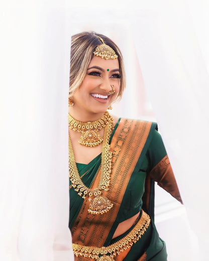 Green Colour Kanjivaram Woven Silk Saree With Blouse Piece