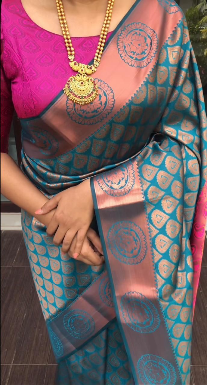 Blue and Pink Colour Kanjivaram Woven Silk Saree With Blouse Piece