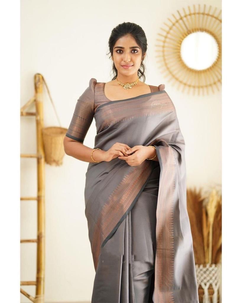 Beautiful Kanjivaram Woven Silk Saree With Blouse Piece - Grey