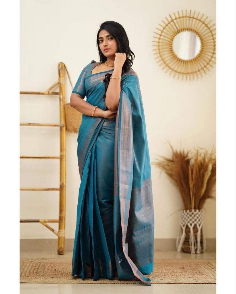 Beautiful Kanjivaram Woven Silk Saree With Blouse Piece - Indigo