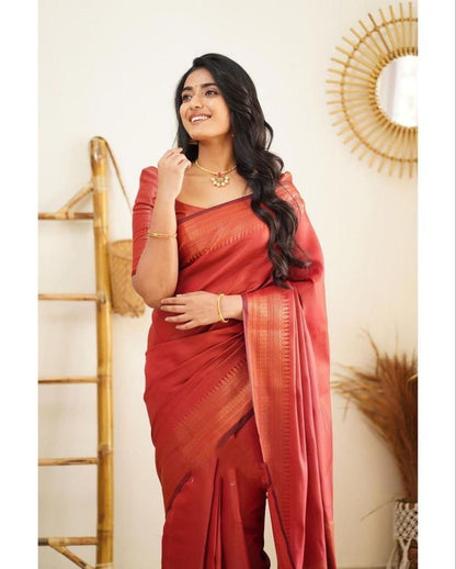 Beautiful Kanjivaram Woven Silk Saree With Blouse Piece- RED