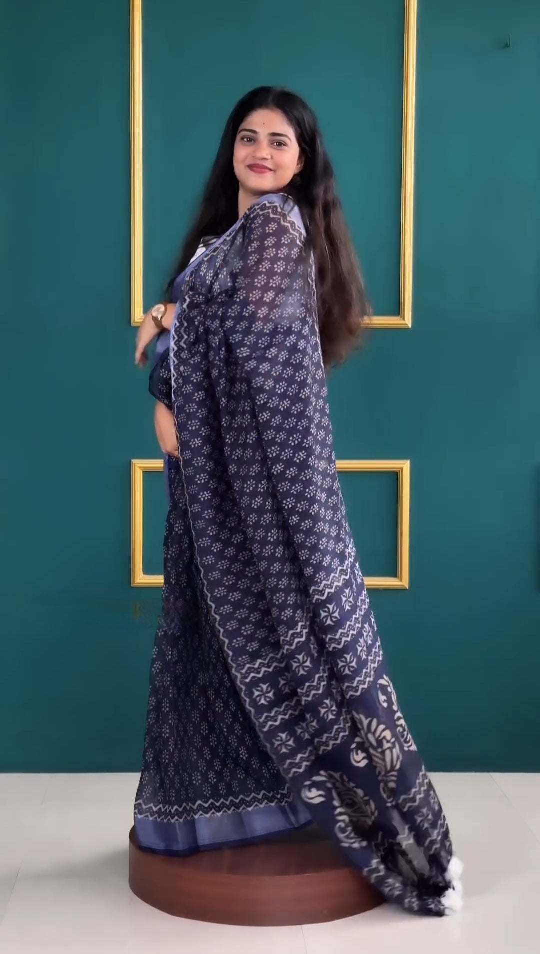 New linen pattu border printed soft linen by linen saree with zari pattu weaving border.