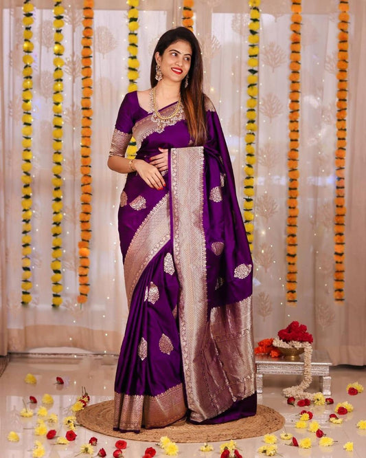 Royal Kanjivaram Golden Zari Woven Silk Saree With Blouse Piece - PURPLE