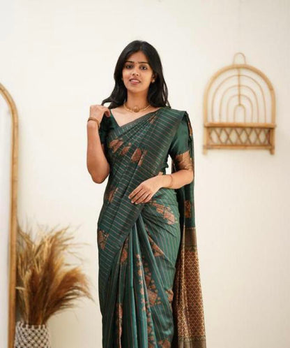 Wedding Wear Kanjivaram Woven Silk Saree With Blouse Piece - Green