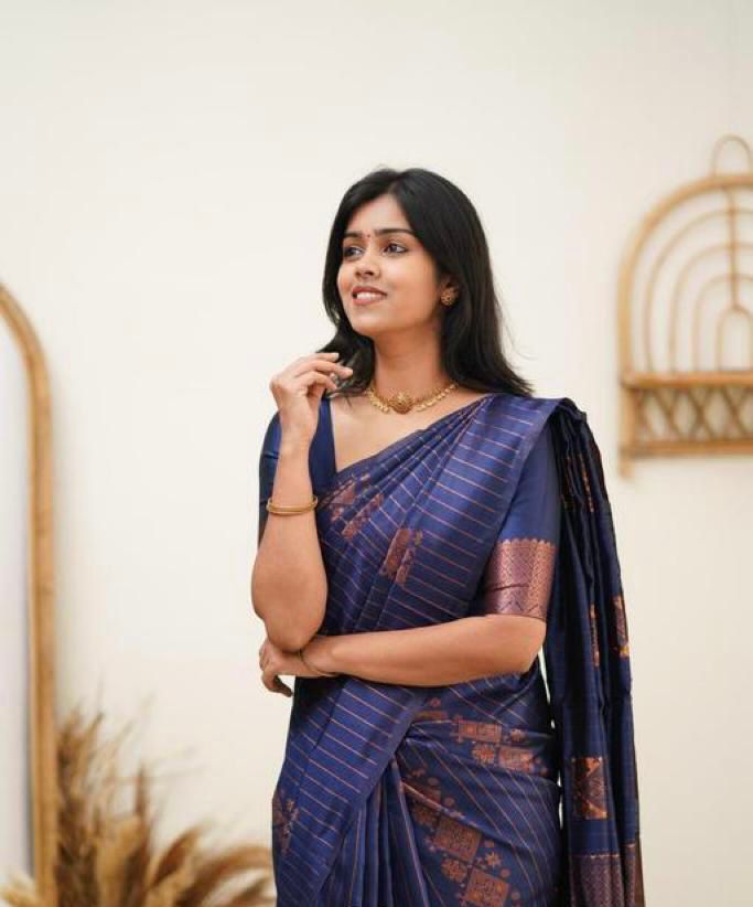 Wedding Wear Kanjivaram Woven Silk Saree With Blouse Piece - Blue