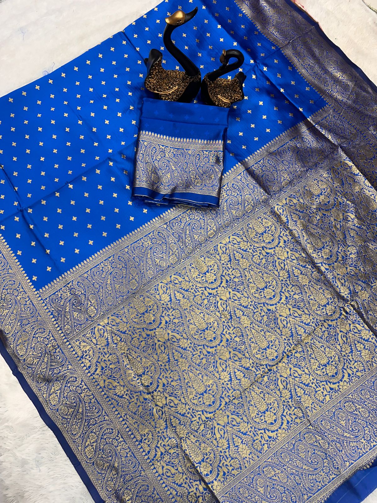 New Design Soft Lichi Silk Cloth Saree