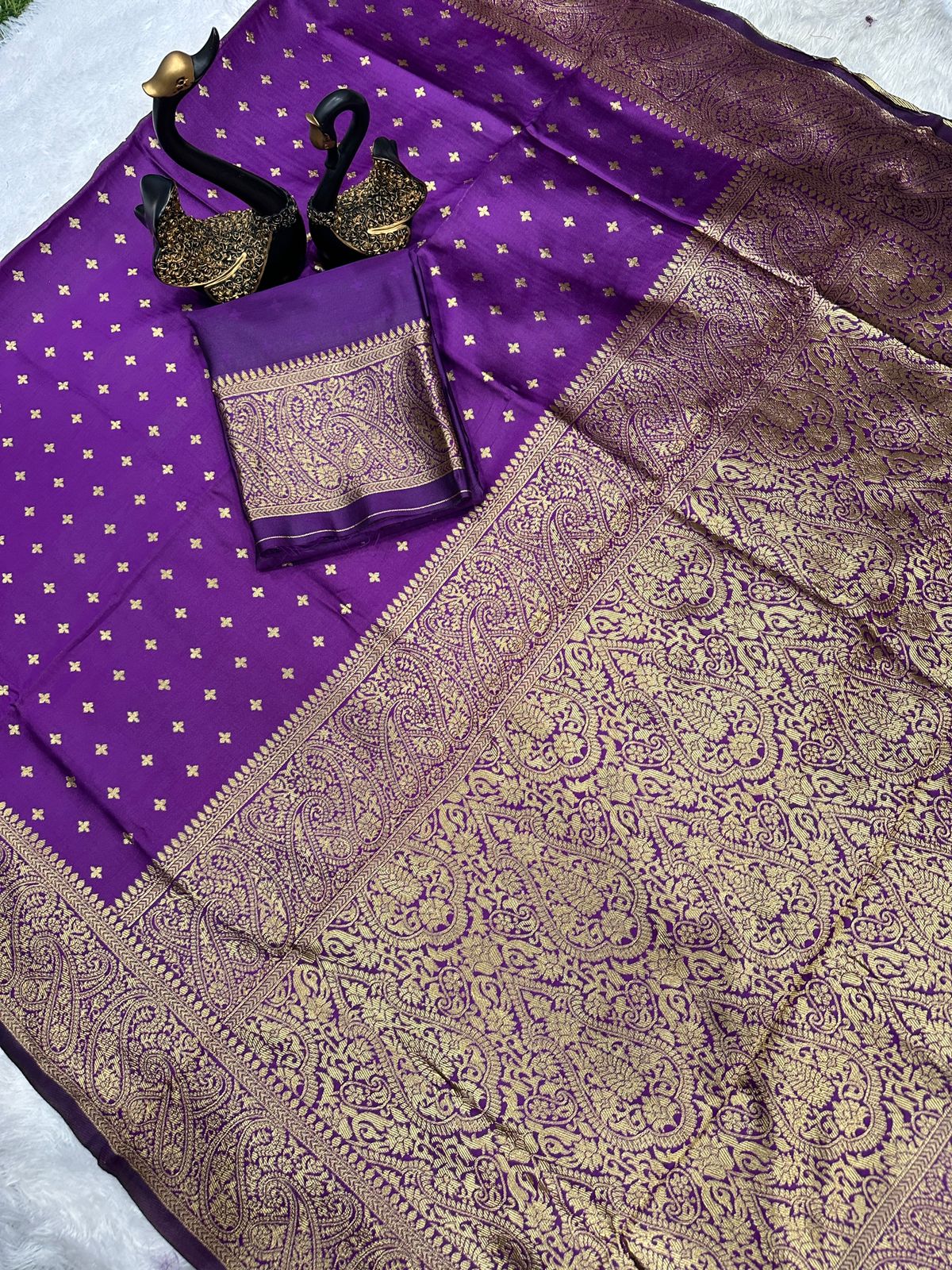 New Design Soft Lichi Silk Cloth Saree