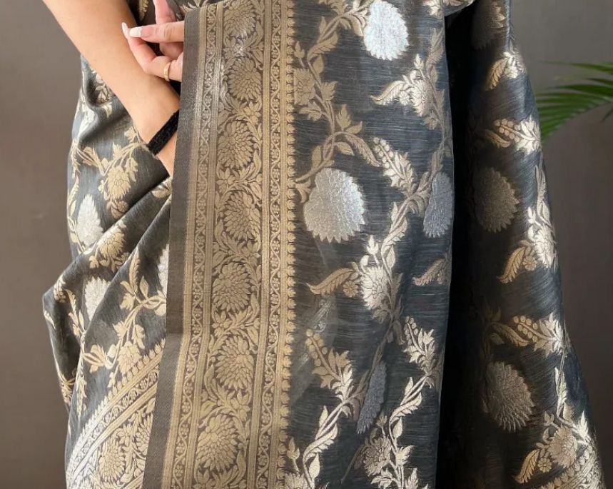 Pretty Black Color Banarasi Silk Zari Weaving Saree With Blouse Piece