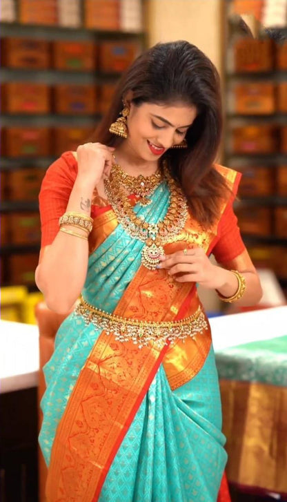 Vibrant Dual-Tone Lichi Silk Saree with Elegant Jacquard Weaving
