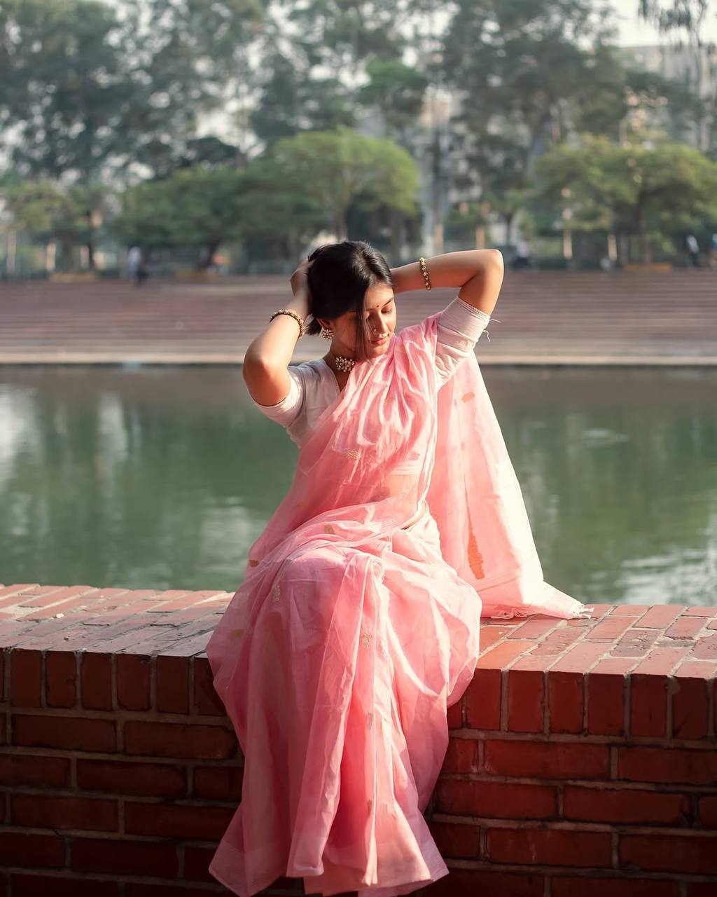 Graceful Pink Soft Lilan Slab Saree with Rich Pallu & Elegant Jacquard Work