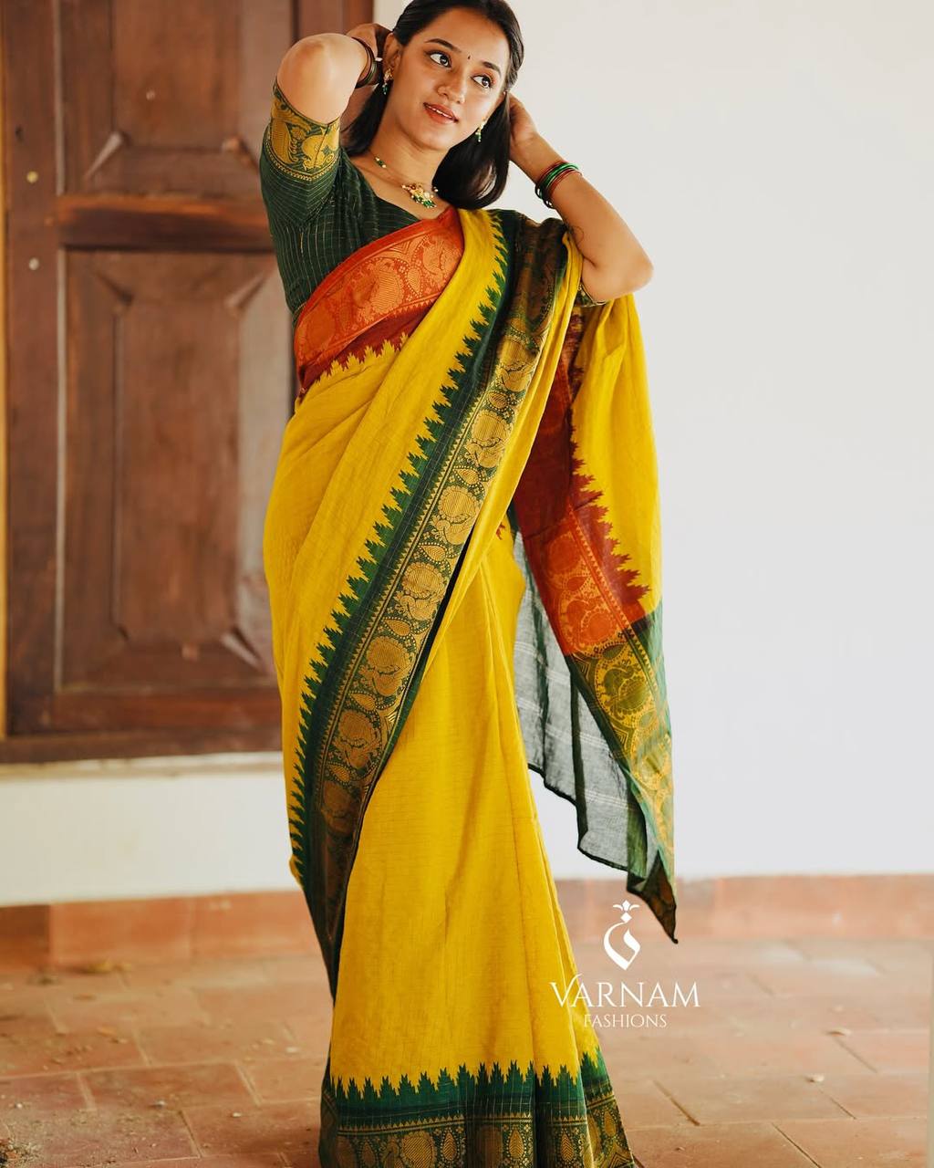 Royal Lichi Silk Jacquard Saree with Rich Pallu