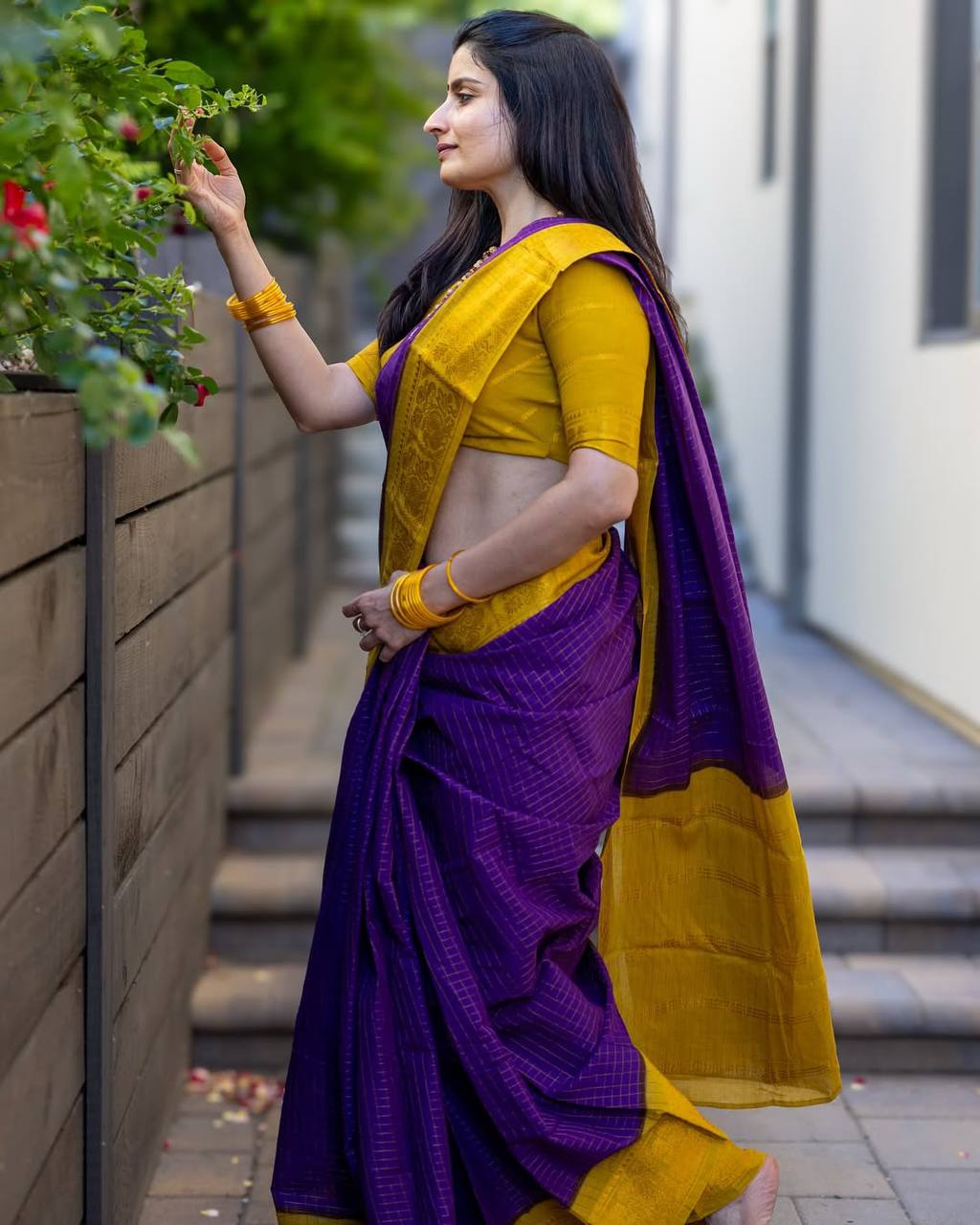 Graceful Lichi Silk Saree with Exclusive Jacquard Blouse