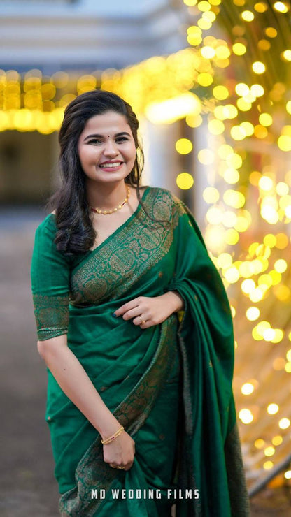 Elegant Bottle Green Lichi Silk Saree with Rich Pallu & Jacquard Weaving