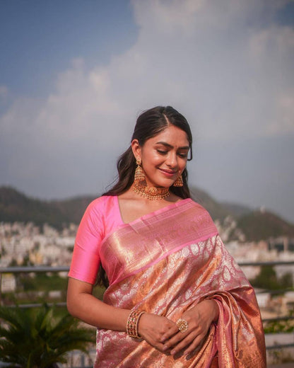 Elegant Soft Lichi Silk Jacquard Saree with Heavy Brocade Blouse