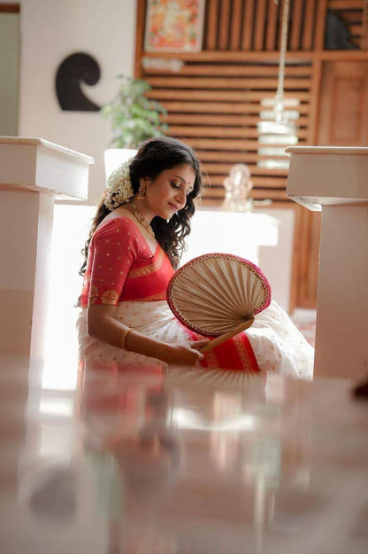 Elegant Red & Ivory Silk Saree with Gold Zari Border – Classic Festive Traditional Wear