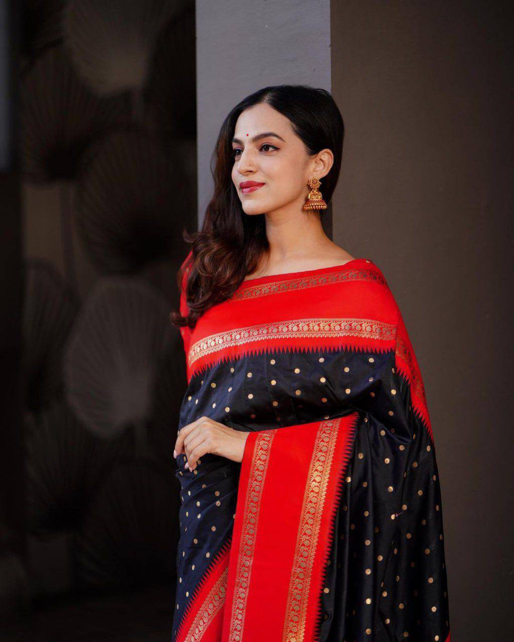 Elegant Black & Red Silk Saree with Golden Zari Border – Traditional Festive Wear