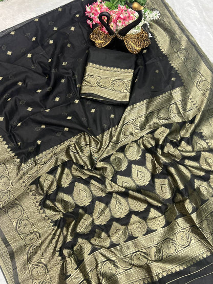 Black Colour Kanjivaram Woven Silk Saree With Blouse Piece